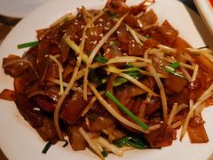 -新大咀港式茶餐厅(宝山万达店)
