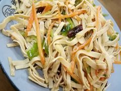 凉拌干豆腐丝-季掌门牛骨火锅(于洪广场店)