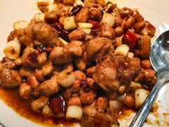 宫爆花仁鸡丁-赠李白·如诗的川味(余杭万达广场店)