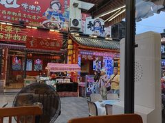 -刘姐啤酒鱼民族演艺餐厅(西街总店)