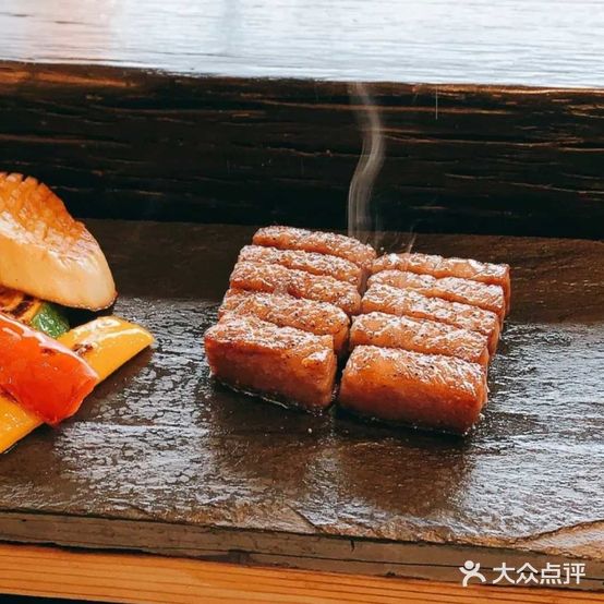 伽罗碳烤料理