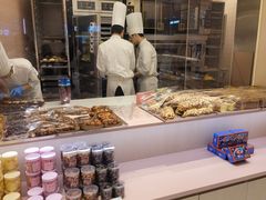 -好利来(上海长宁龙之梦店)