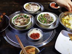 -乐山食古香跷脚牛肉