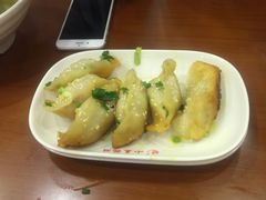 -小姜锅贴(凤凰街店)