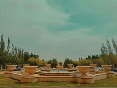 -亿利库布其七星湖沙漠生态旅游区