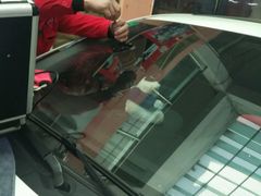 -鲨鱼皮汽车凹陷玻璃修复(静安店)
