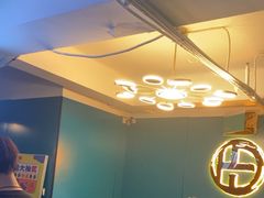 -荒岛实景沉浸密室(江汉路1店)