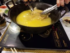 -鲜入围煮花胶鸡海鲜火锅