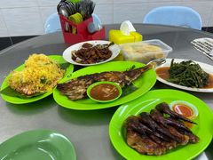 -明记烧鱼美味店