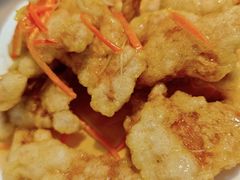 -老码头黑皮肘子锅包肉(赣水路店)