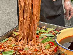 -拈签一笑黄牛肉辣卤串串