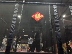 -飞吧潮玩运动蹦床游乐场