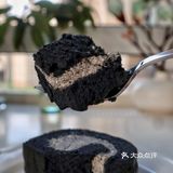 这个黑芝麻蛋糕卷是我2块多就能吃到的吗