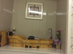 -蕾蕾美颜美容美体