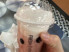 -每日新鲜水果吧(芮欧百货店)