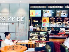 大堂-西西弗书店&矢量咖啡(凯德晶萃广场店)