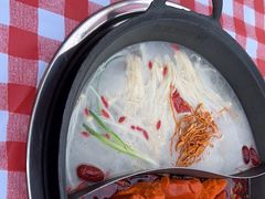 -赵美丽·重庆社区火锅·直营店(火车东站·中豪国际店)