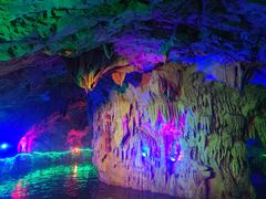 -伏牛地下河景区