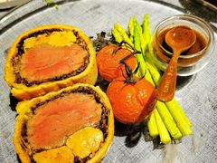 惠灵顿牛排-弦月窗LUNETTE BY AMANDA(复兴路店)