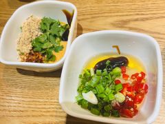 -一朵菌·野生菌探索家火锅(南亚店)
