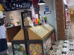 -镜客眼镜(浦江欢乐颂店)