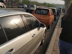 -鱼窝棚柴火铁锅炖(富山屯店)