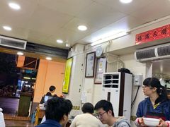 大堂-八珍·广式煎饺·广州老字号(北京路总店)