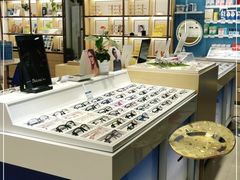 -荣视医眼镜(老车站店)