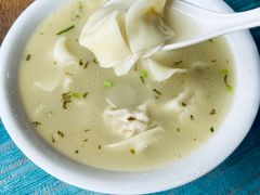 黄鱼馄饨-洪大妈·黄鱼面(金山嘴渔村店)