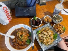 老卤肥肠面-囿面传统制面馆(中央路店)