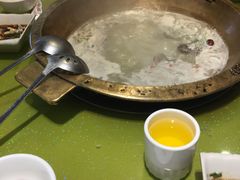 -颜氏双江清水鱼一养身火锅(磁器口店)