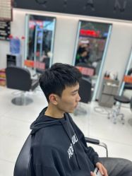 -乾健·烫染·接发SALON