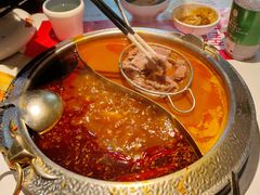 -左庭右院鲜牛肉火锅(金山万达店)