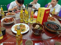 -堂瓦里·33年传统赣菜(第一街区店)