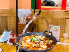 -老滇山寨•云南特色菜•地方菜•民族风情歌舞表演(金碧店)