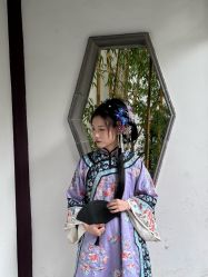 -一揽芳华汉服旗袍体验馆(拙政园店)