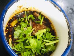 坨坨牛肉面-山城盅盅面
