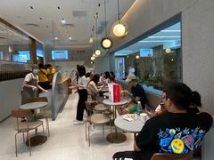 大堂-喜茶(广州中山六路店)