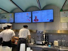 -奈雪的茶(亨特国际广场店)