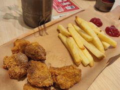 -必胜客(漕宝路店)