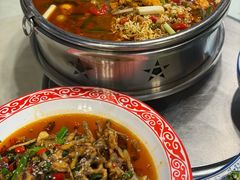 -牟记江湖重庆地标特色菜鱼蛋海鲜羊蝎子(巴南区黑金冠十多年好店)