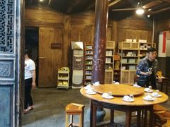 大堂-礼耕堂·百年茶人餐厅(梅家坞店)
