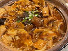 -山楂树融合菜餐厅