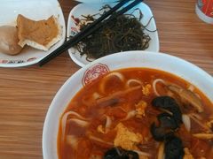 -顺溜·手工刀削面·黑金店(铜锣湾店)