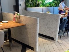 卡座-必胜客(武汉欢乐谷店)