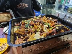 -干老庆贵州留一手烤鱼·地摊火锅(财经大学店)