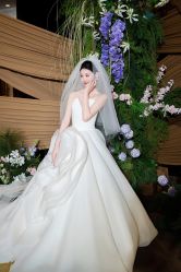 -拉瑞娜LaReine婚纱礼服高级定制
