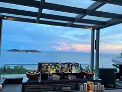 -瑰丽酒店·海吧·天际下午茶·现场DJ·天台酒吧