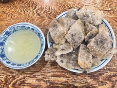 老北京炸灌肠-门框胡同百年卤煮(新街口店)