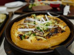 铂金果木香烤鸭比萨-必胜客(国展店)